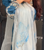 Phool dupatta with embellished long kameez and trouser: - Image 5