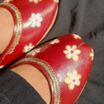 kiran: hand-painted khussa