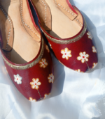 kiran: hand-painted khussa - Image 2